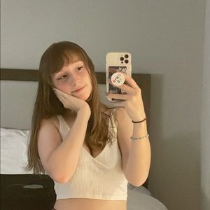 Meet your Posher, Vivian